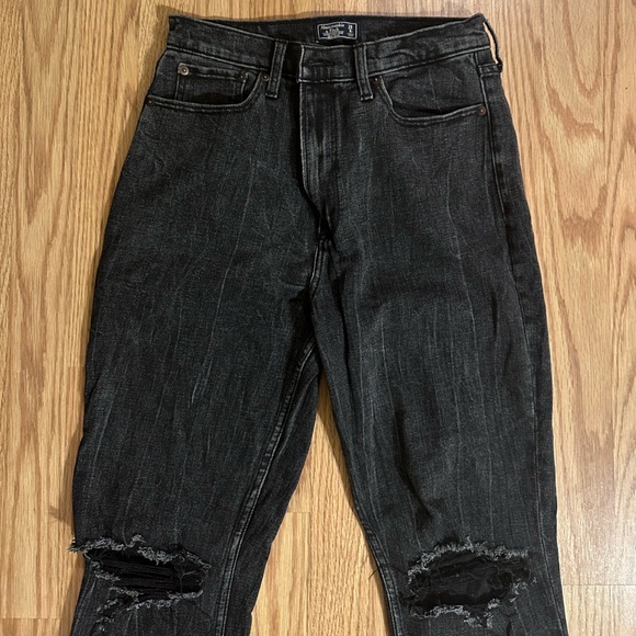 Abercrombie & Fitch ultra high rise MOM JEAN - Picture 2 of 2